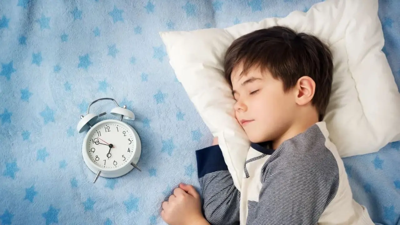 У ребёнка, который поздно ложится спать, рост может замедлиться