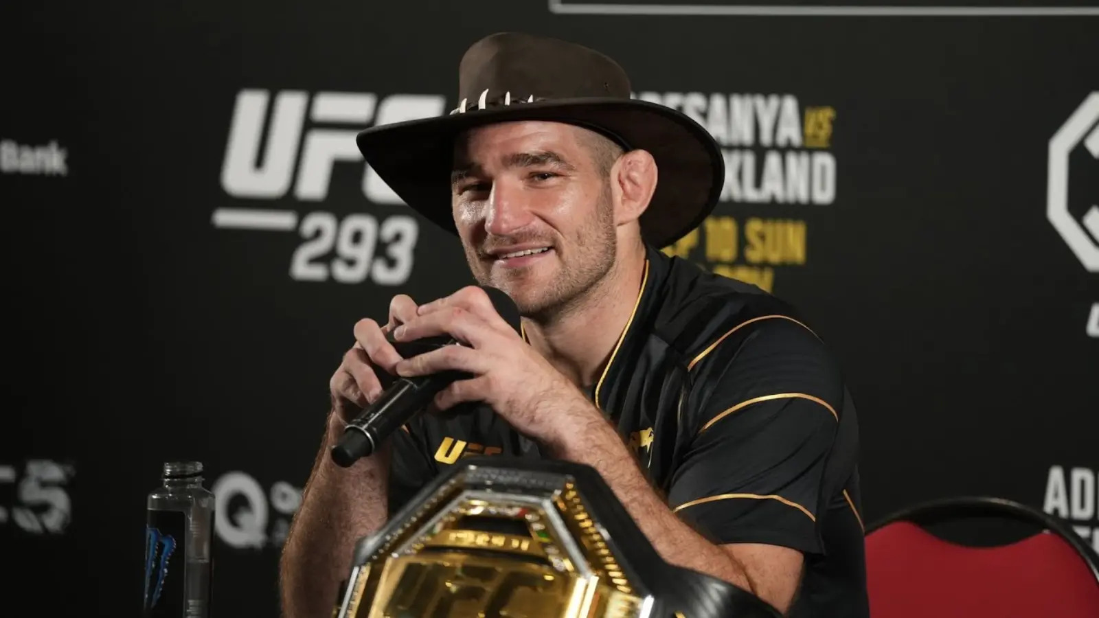 Шон Стрикленд баёноти: у аёллар ММАсини кескин танқид остига олди