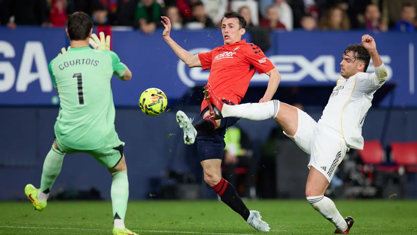 Как вчера "Осасуна" одержала победу над "Реалом"? (видео)