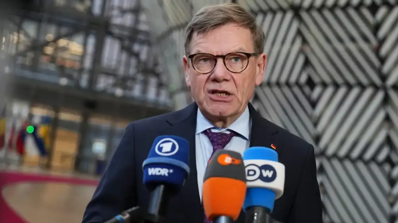 Germaniya Ukraina tinchligi uchun muzokaraga tayyor, lekin yon berish yo‘q