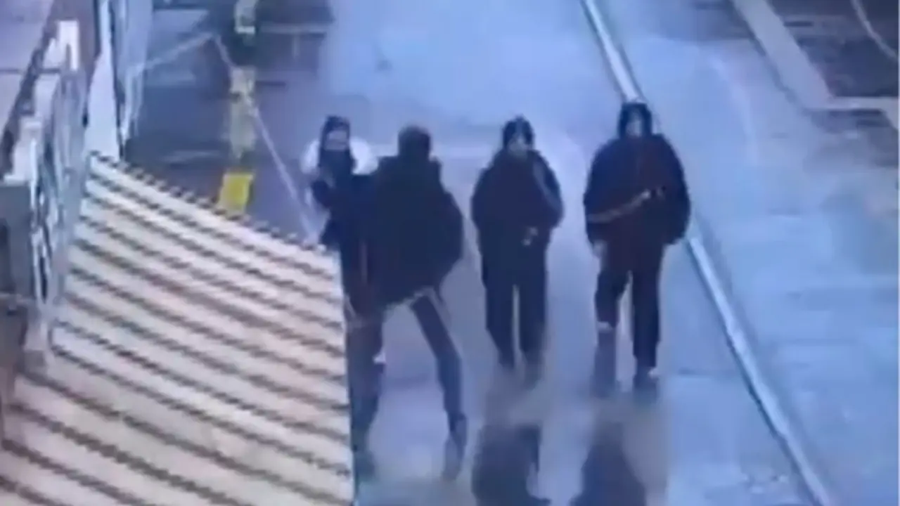 Туркияда 23 ёшли йигит 16 ёшли қизни пичоқлади