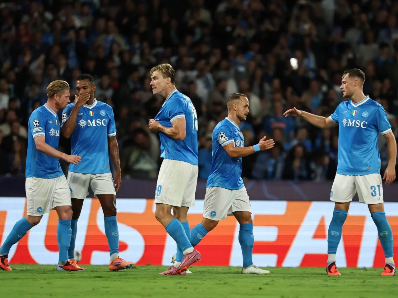 Napoli kamchilikda qolsa ham Jenoani taslim qildi