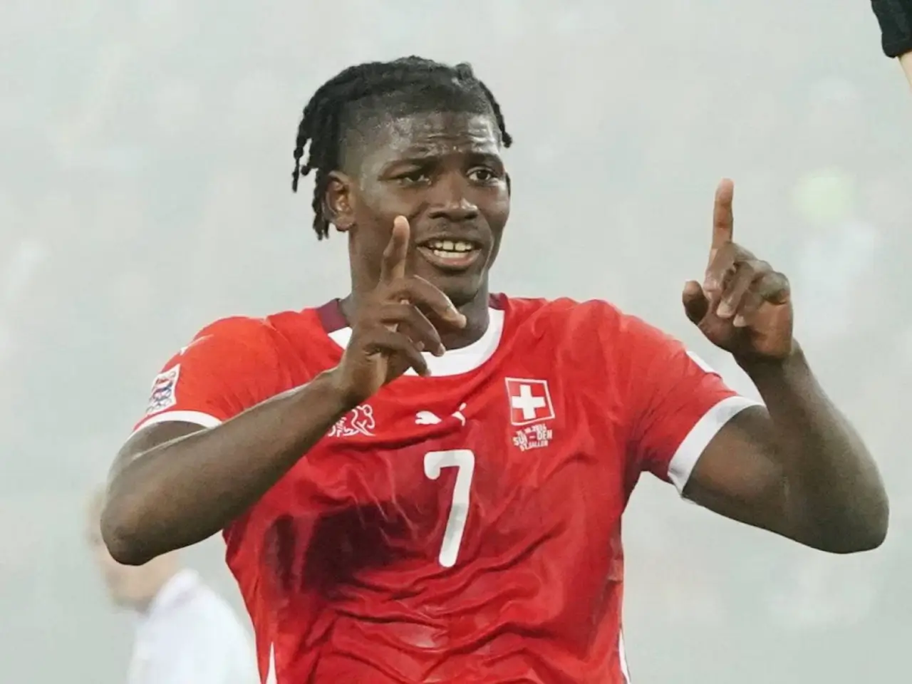 Швейцария терма жамоаси ҳужумчисининг машинасини ўғирлашга уринишди