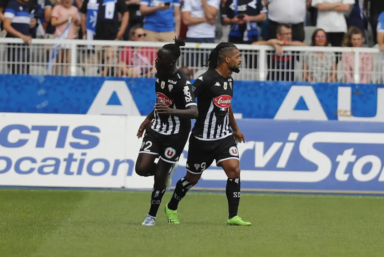 Анжер ва Гавр 21-турда ғалаба қозонди