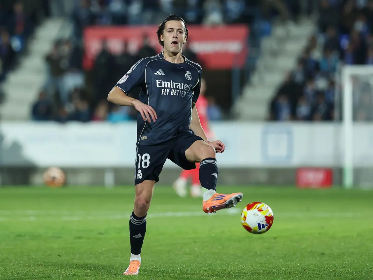 Karreras Valensiyaga qarshi o'yinda hujumga borishini tushuntirdi