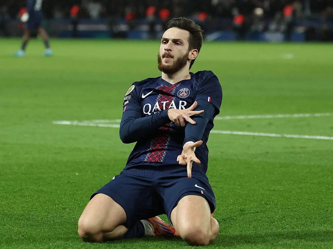 Luis Enrike Kvaratsxeliya PSJ uchun hal qiluvchi futbolchi dedi