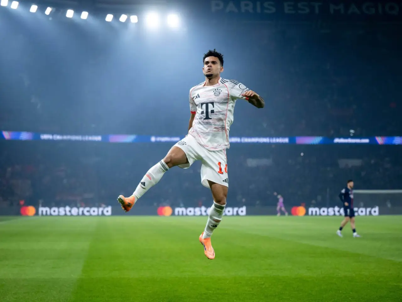 Эберл Диаснинг «Бавария»га кўчишини муваффақиятли дея баҳолади