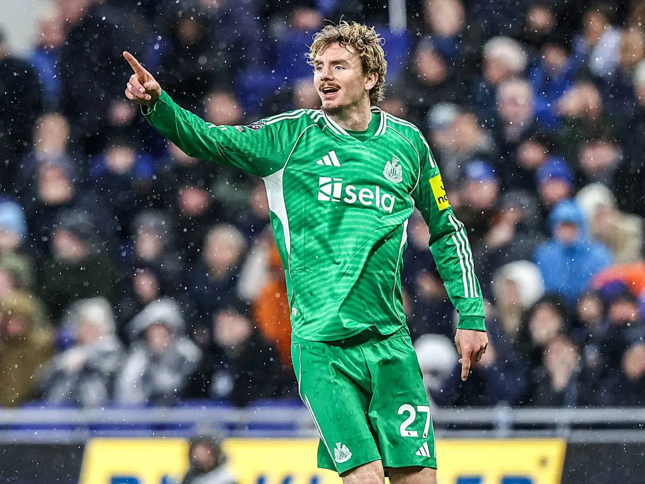 Nyu'kasl yozda Voltemadeni sotish variantini ko'rib chiqmoqda