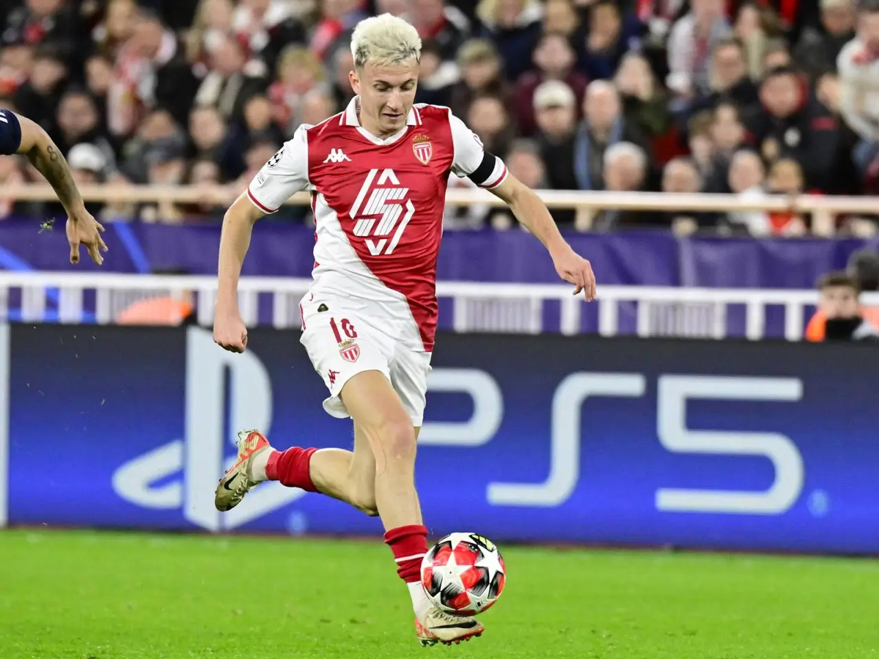 Monako Nantni besh daqiqada taslim qildi, Golovin chetlatildi