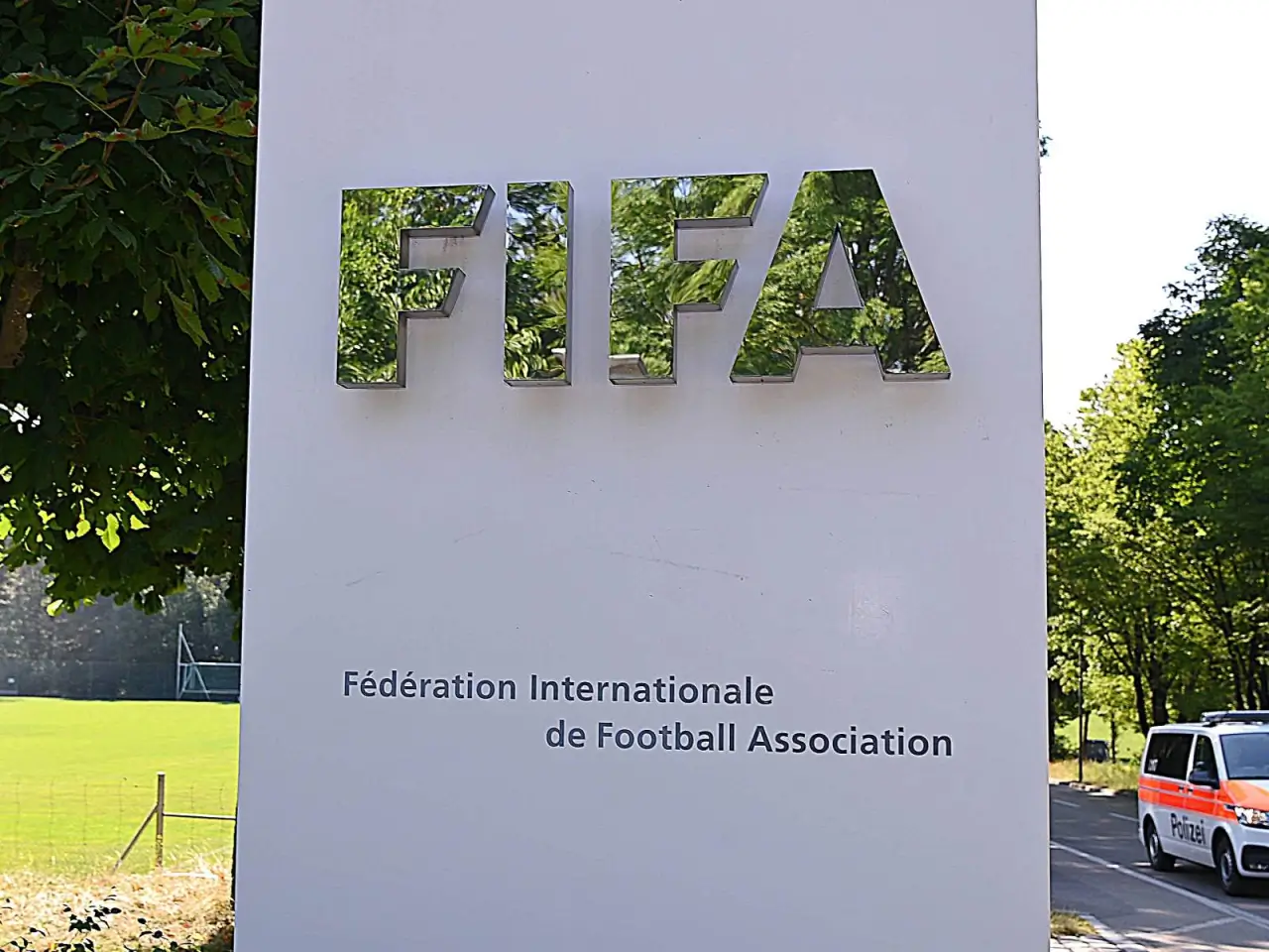 FIFA Россияга қўйилган санкцияларни апрел ойида бекор қилиши мумкин
