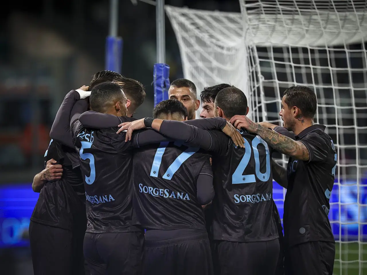 Napoli Roma bilan o'yinda ikki bor hisobni tenglashtirib durang qayd etdi