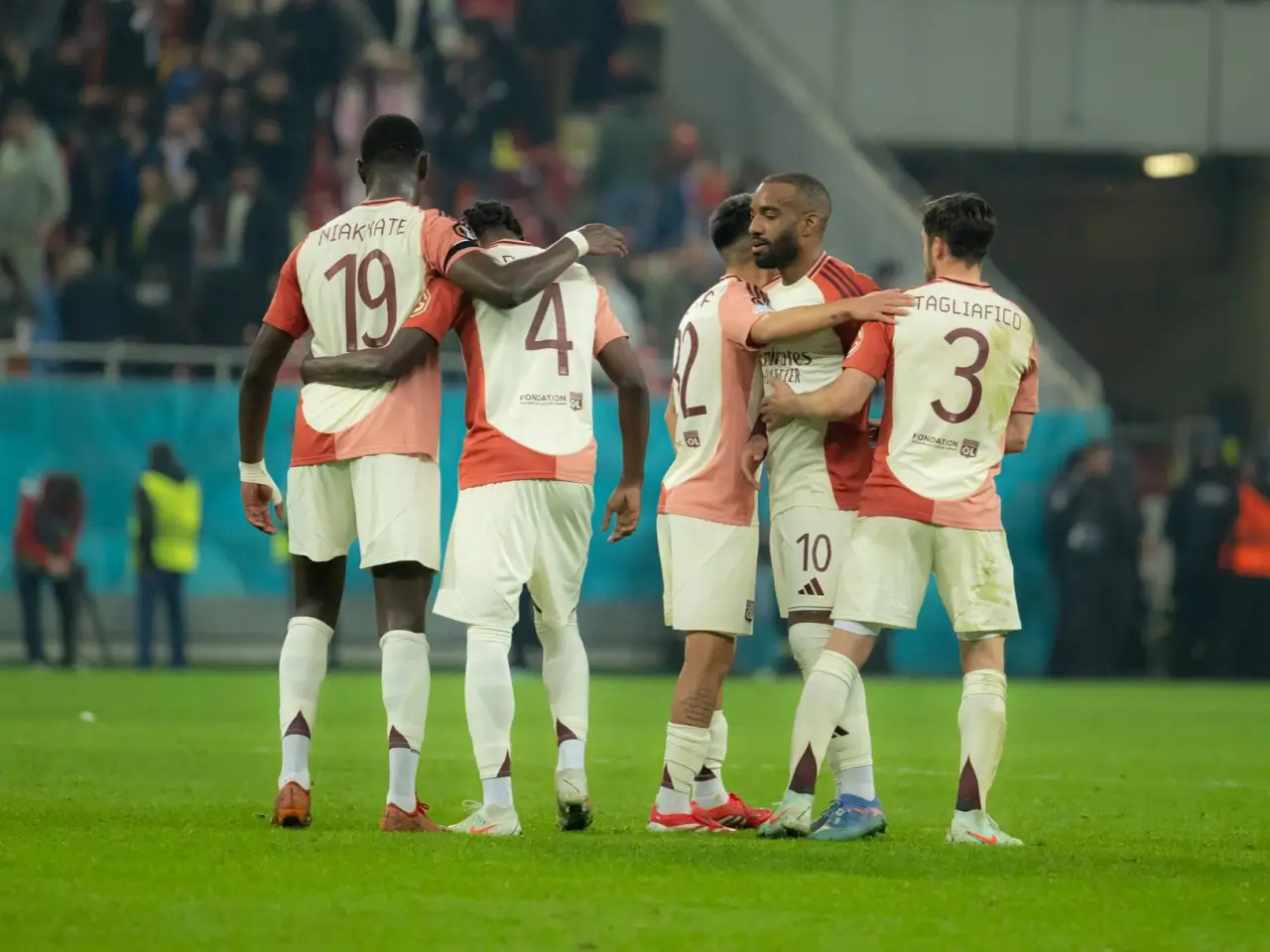 Lion Nitsani yengib, g‘alabali seriyasini davom ettirdi