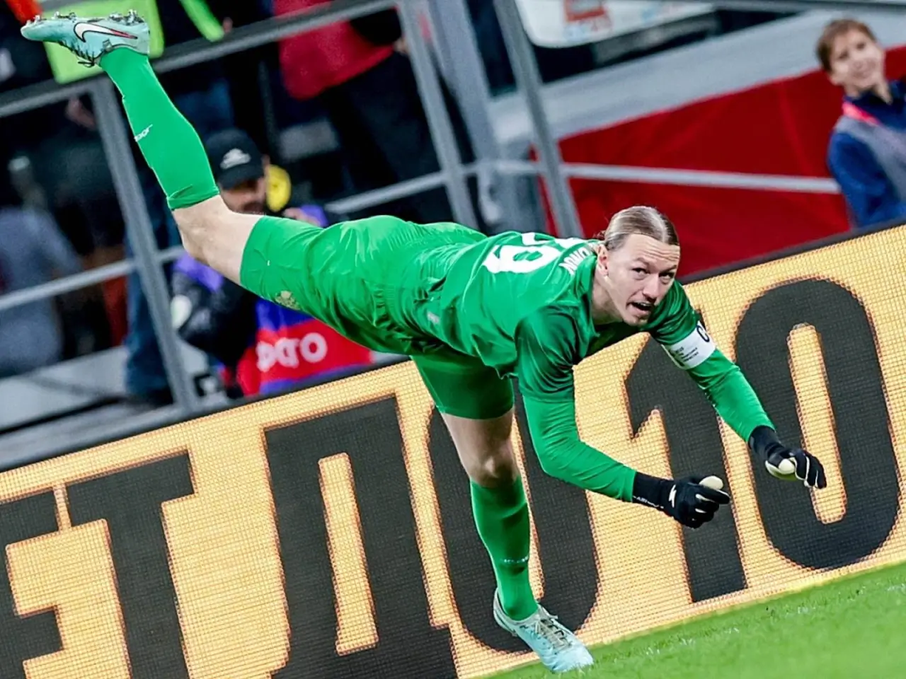 Fransiyada Safonovni PSJ mag‘lubiyatiga ayblashmayapti