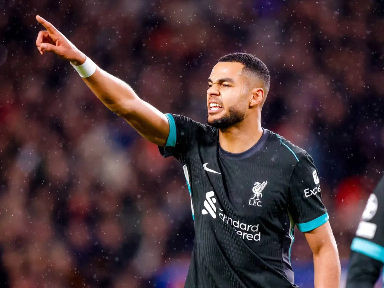 Liverpul Gakponi yozda sotish variantini ko'rib chiqmoqda