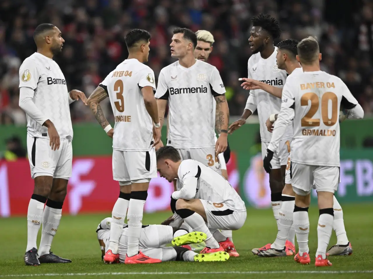 Юлманн Олимпиакосга қарши топ футбол кўрсатмоқчи