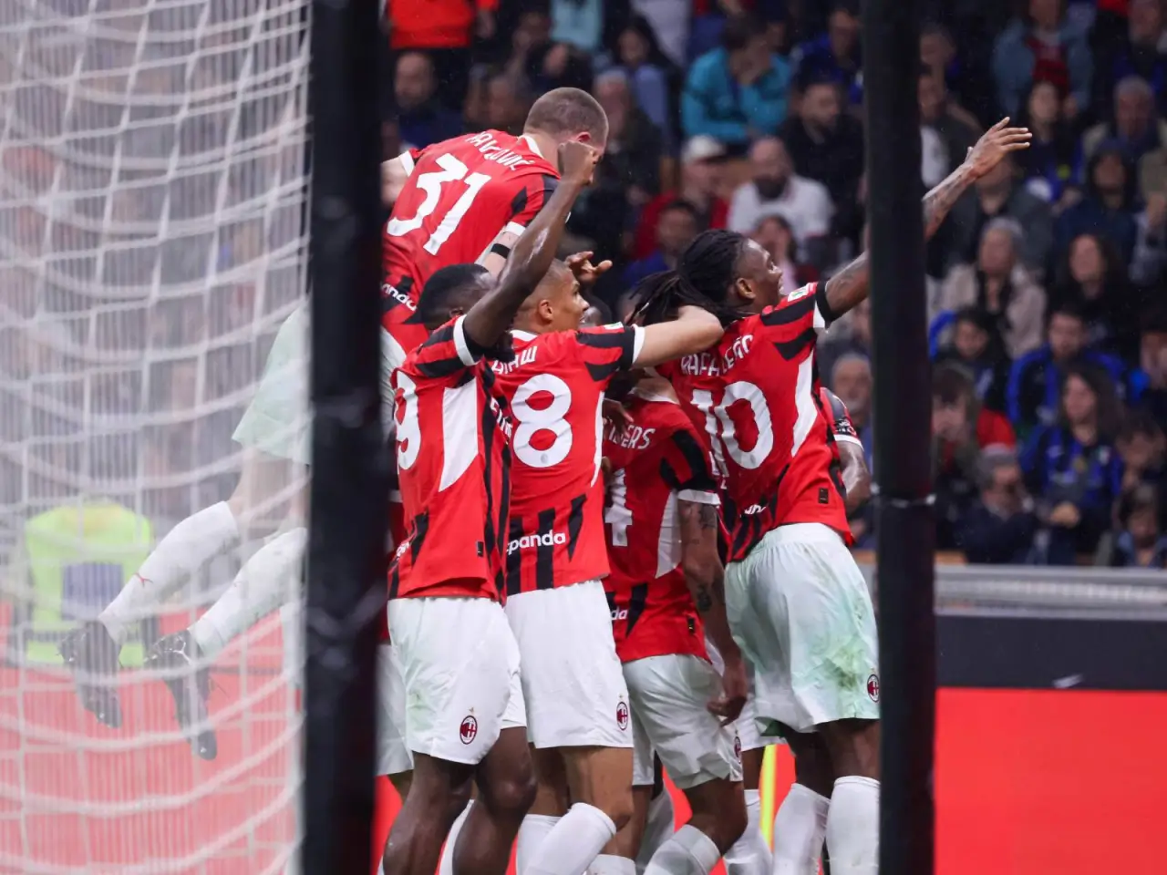 Aleksey Nikitin Milan hozircha paradoks jamoa ekanini aytdi