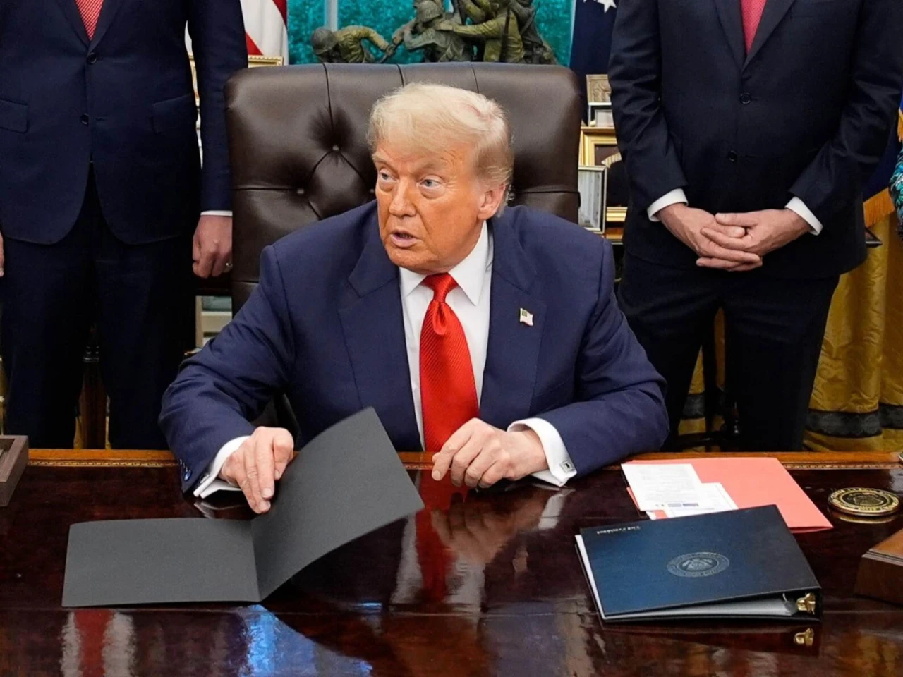 Трамп FIFA раҳбари Инфантинога ҳазил аралаш мурожаат қилди