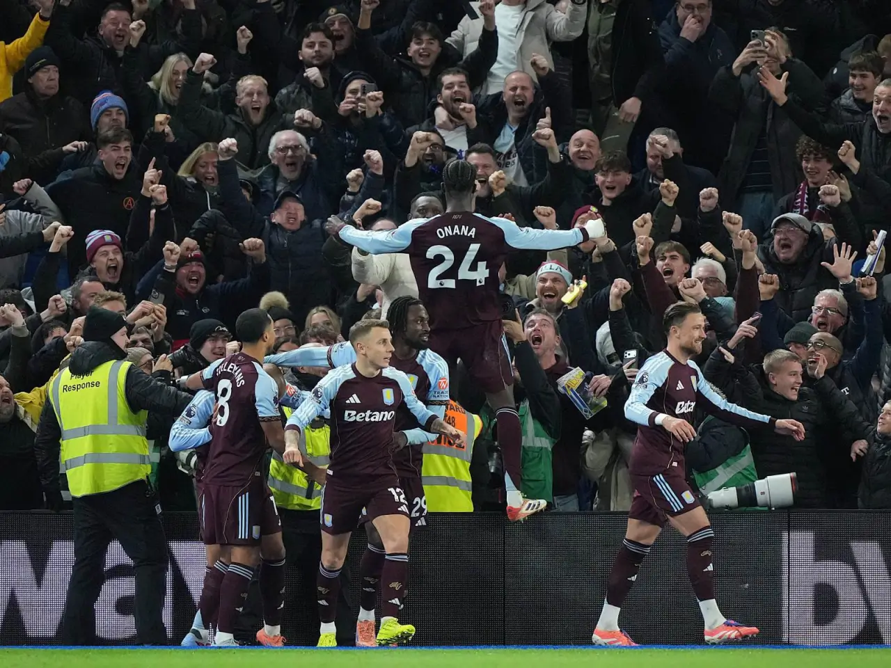 Элагин «Астон Вилла» чемпионлик учун яширин даъвогар деди