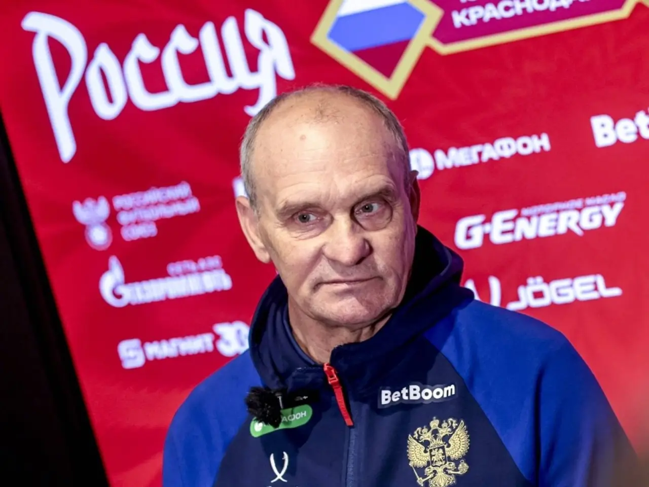 Kafanov dunyoning eng kuchli darvozabonini aytdi