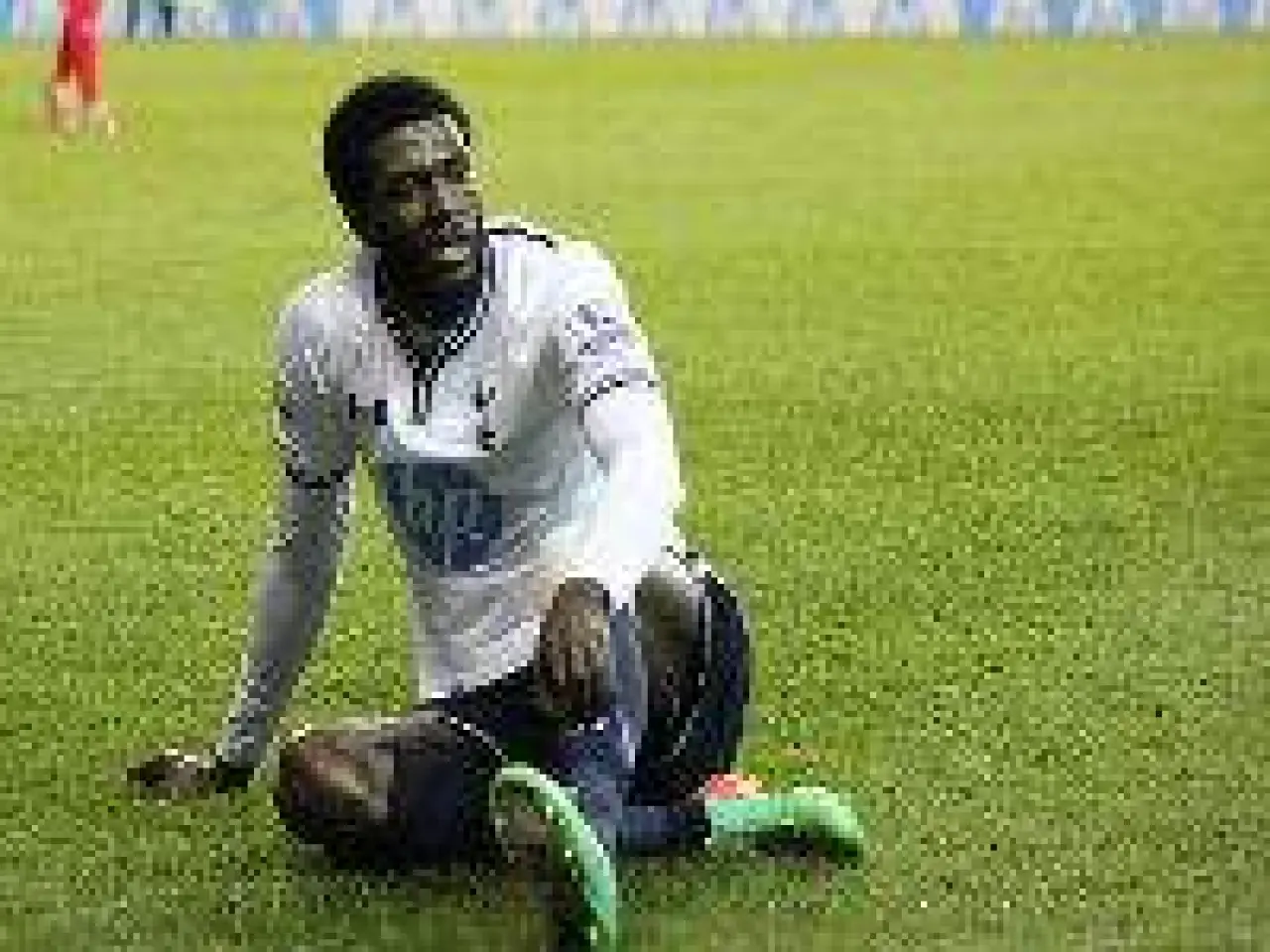 Adebayor APL chempioni kim bo‘lishini aytdi, bu Arsenal emas