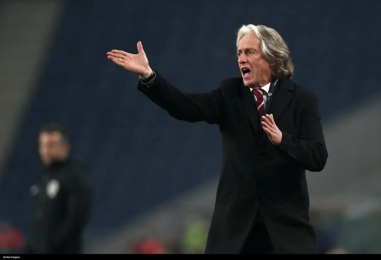 Al-Nasr bosh murabbiy Zhezush bilan kelishuvni uzaytirmoqchi