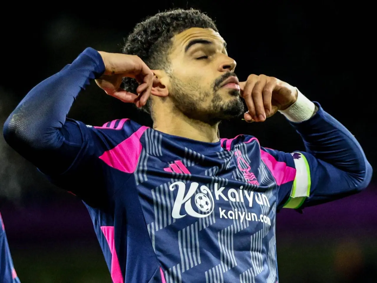 «Манчестер Юнайтед» Гиббс-Уайт учун курашга қўшилди