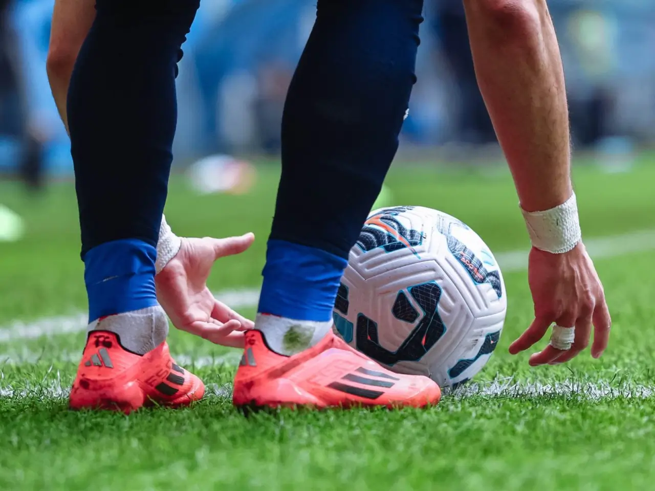 Futbolda vaqt choʻzishga qarshi yangi qoidalar joriy etiladi