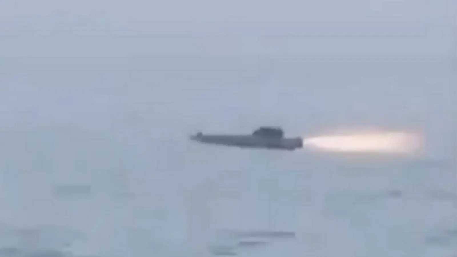 Яқин Шарқ аланга ичида: Эрон ҳужуми ва АҚШ авиаҳалокати (видео)