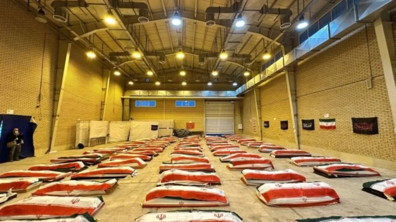 Иран похоронил 84 моряков, атакованных США.