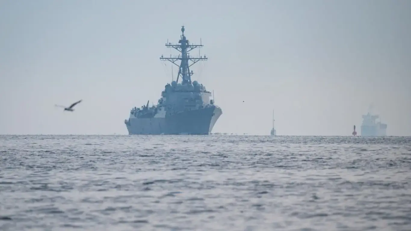 Was a U.S. destroyer hit?