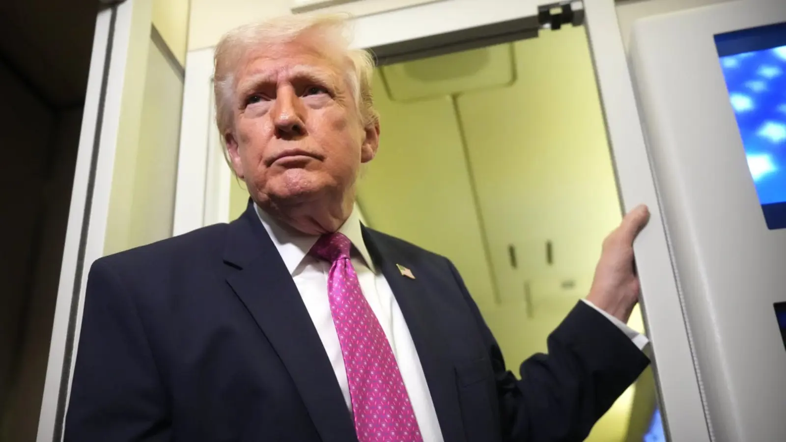 Trump: İran'da zaten "yeni bir rejim" ortaya çıktı