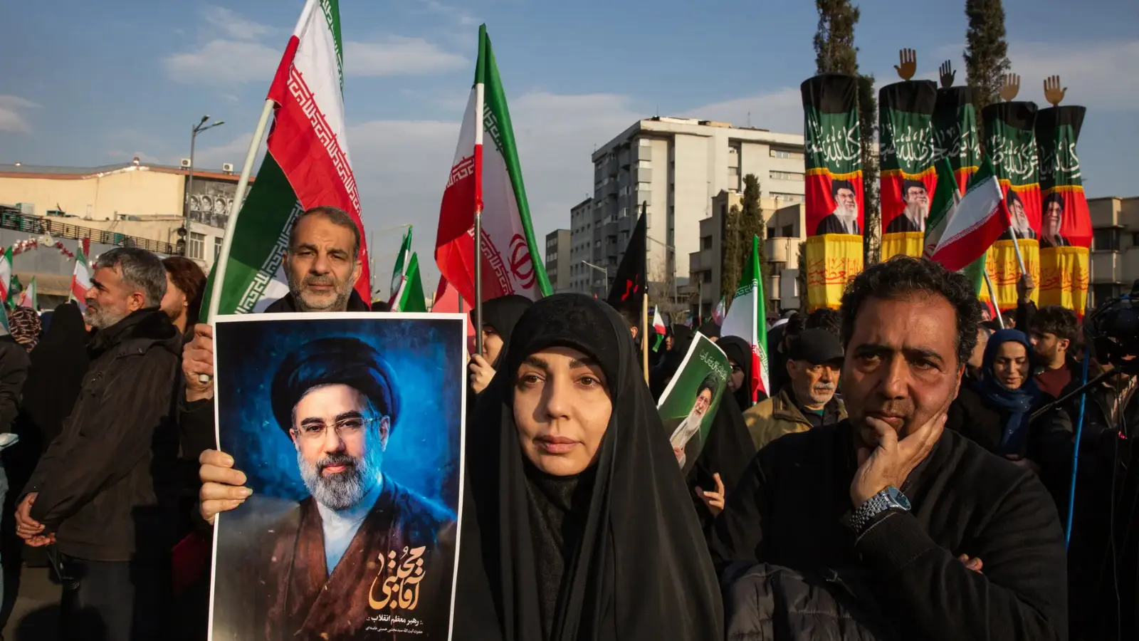 Мужтаба Хоминаий ярадор деган даъволар Эронда баҳс қўзғатди...