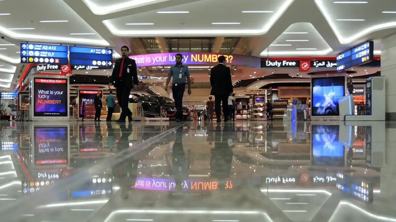 Dubay xalqaro aeroporti har daqiqada 1 million dollar yo‘qotmoqda