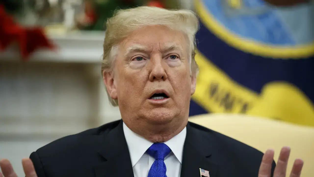 Trump, İran'ın iki hafta içinde nükleer silahlara sahip olabileceğini söyledi