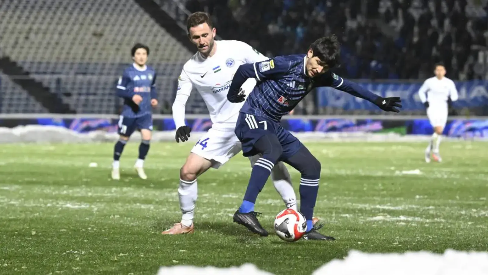 Navbahor defeated Pakhtakor in Tashkent on a snowy night