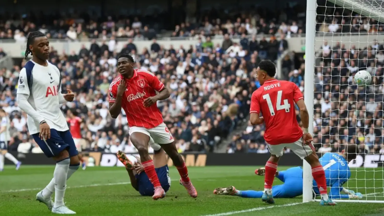 Angliya chempionatidagi muhim uchrashuvlar g‘alabali natijalar bilan tugadi