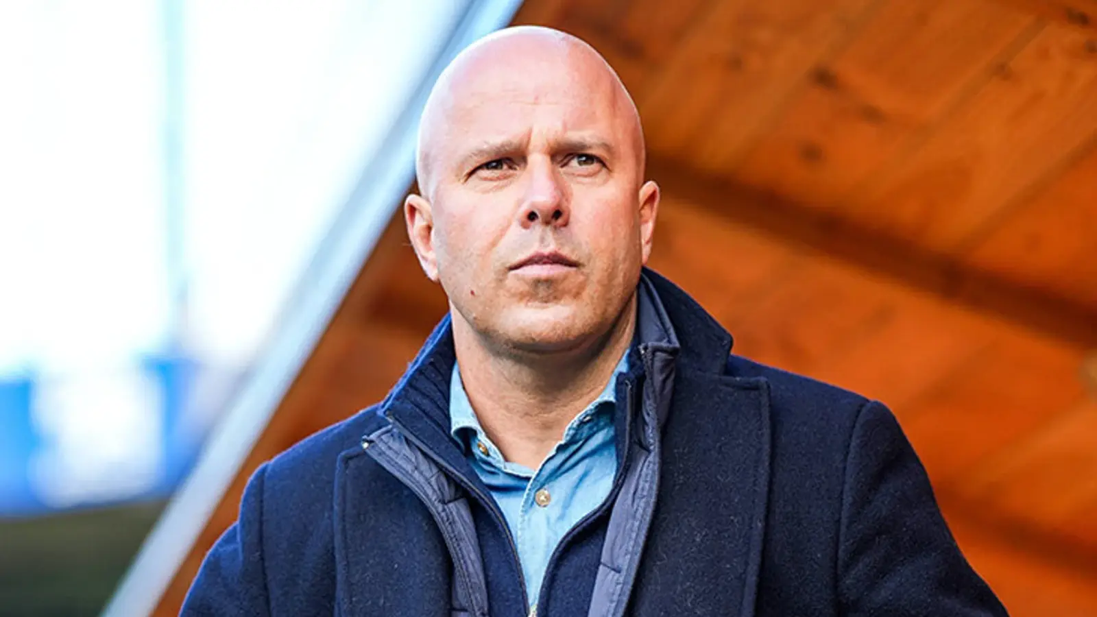 „Liverpool“ fordert von Arne Slot einen Pokal und den Viertelfinaleplatz