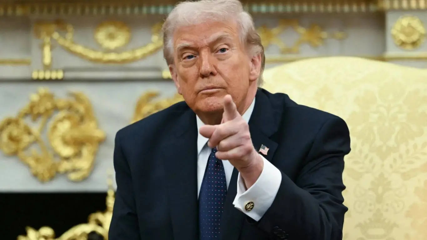 АҚШ Хитойга "зарба бериш" учун Россия билан яқинлашишга тайёр