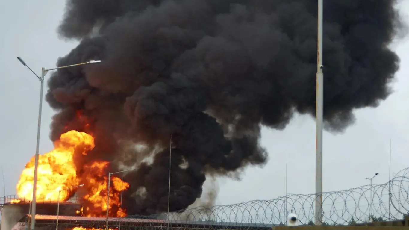 Эрон Дубайдаги дрон омборини йўқ қилганини билдирди