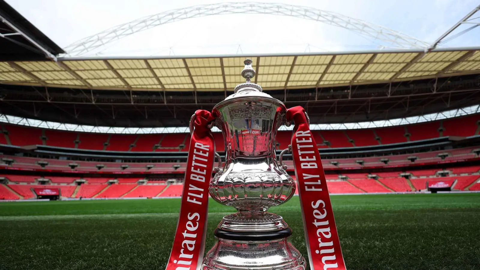 Англия Кубоги 1/4 финалига қуръа ташланди: "Сити" "Ливерпул"га қарши