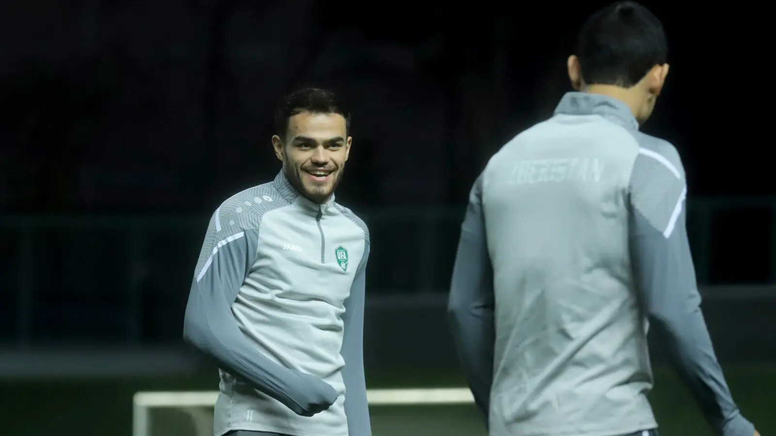 Эрондан қайтган бир қатор футболчилар Тошкентда машғулот олиб бормоқда