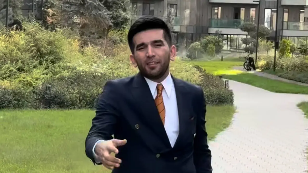 Doston Ergashev receives a new car as a gift from his brother