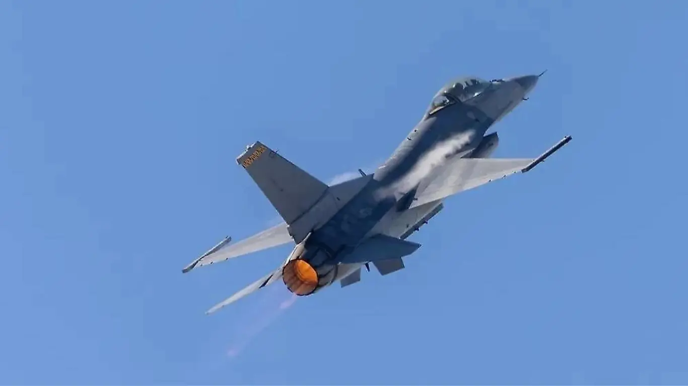 Иранская противовоздушная оборона уничтожила израильский F-16 (видео)