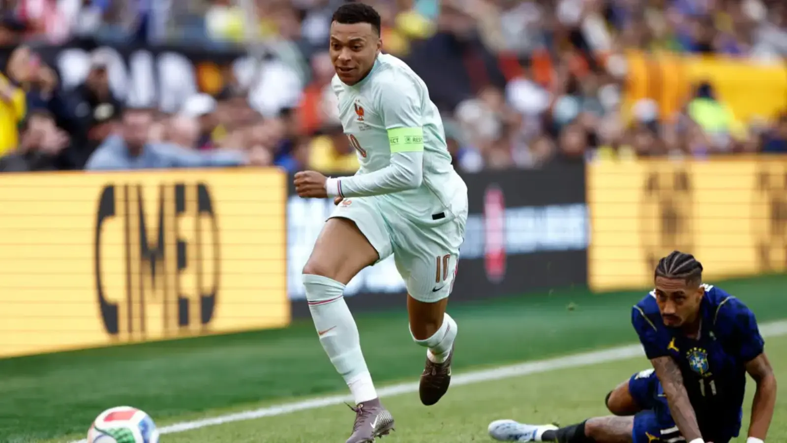 Мбаппе жаҳон чемпионати тарихида рекорд ўрнатишга яқин келмоқда