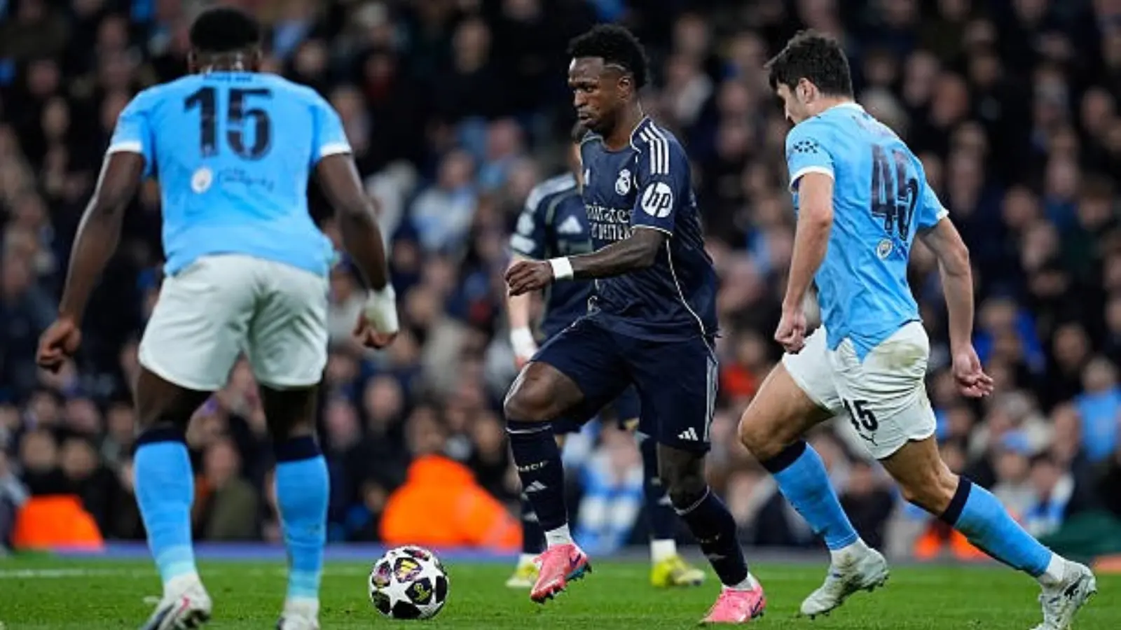 Khusanov'un Real Madrid'e karşı oynadığı maç, uzmanlar tarafından çok övüldü!