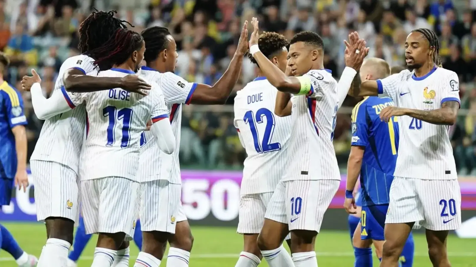 Fransiya termasi yangi liboslarini taqdim etdi, ramzlar ochildi