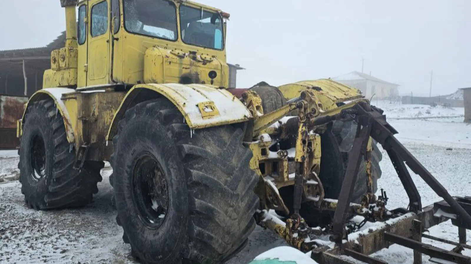 Traktor xatlanishi arafasida 10 mln so‘m soliq qarzi to‘landi