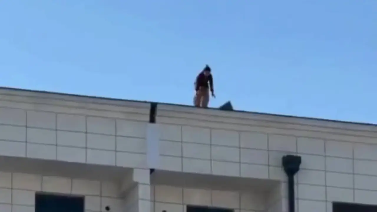 Buxoroda 16 yoshli qiz o‘z joniga qasd qilmoqchi bo‘ldi