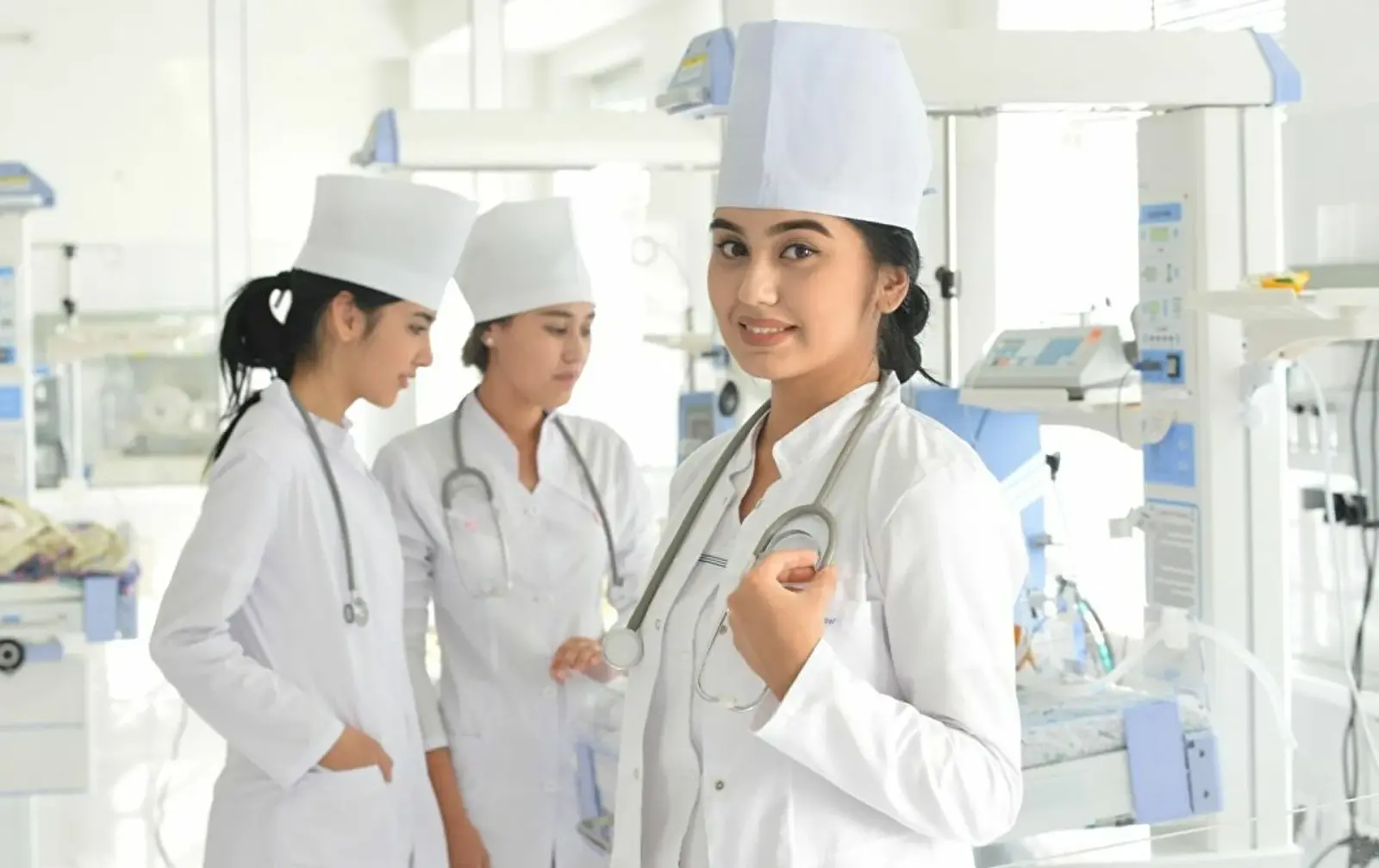 Ўзбекистонда давлат шифохоналари янги иш режимига ўтмоқда