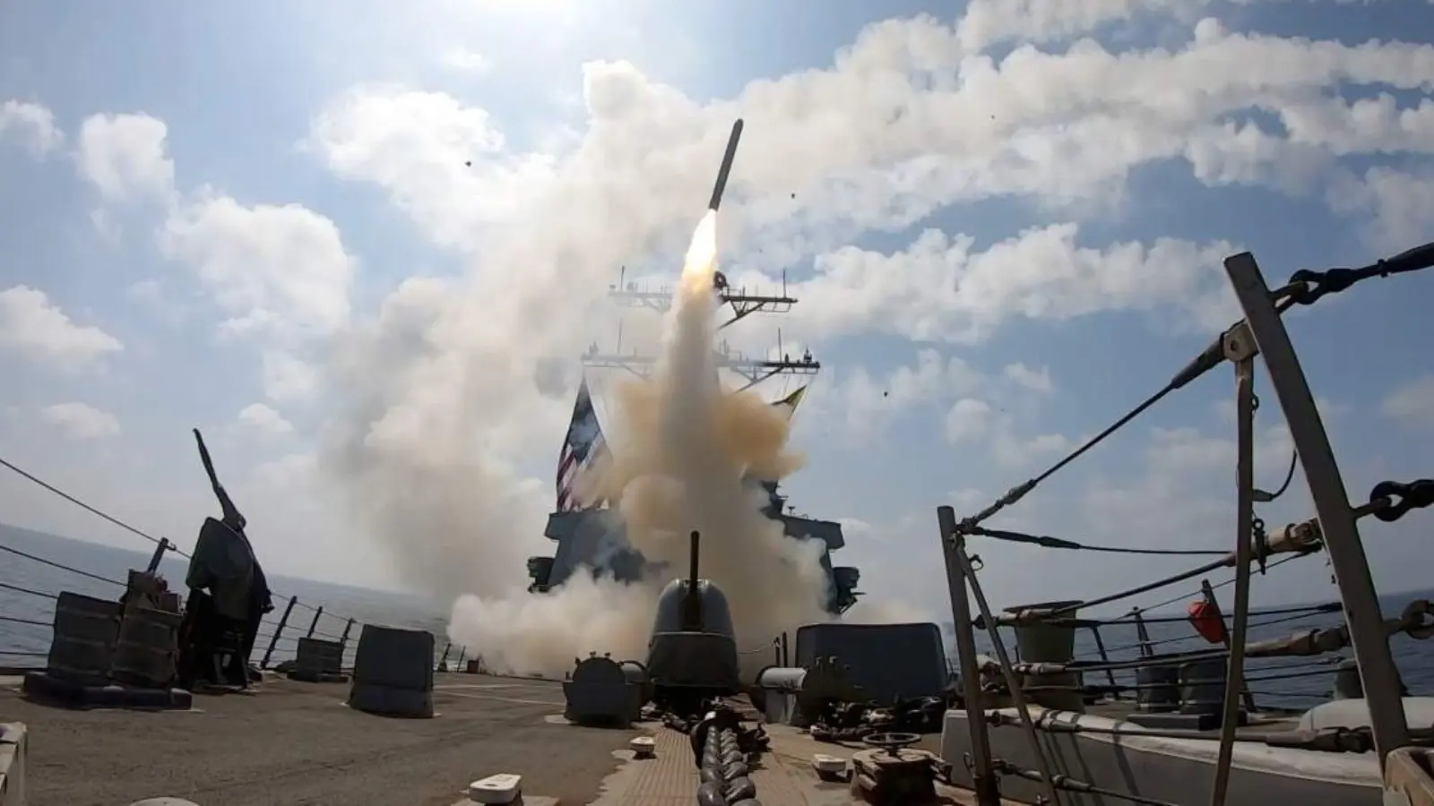 Tramp ma’muriyati Eronga qarshi urushda katta harbiy zaxira sarfladi